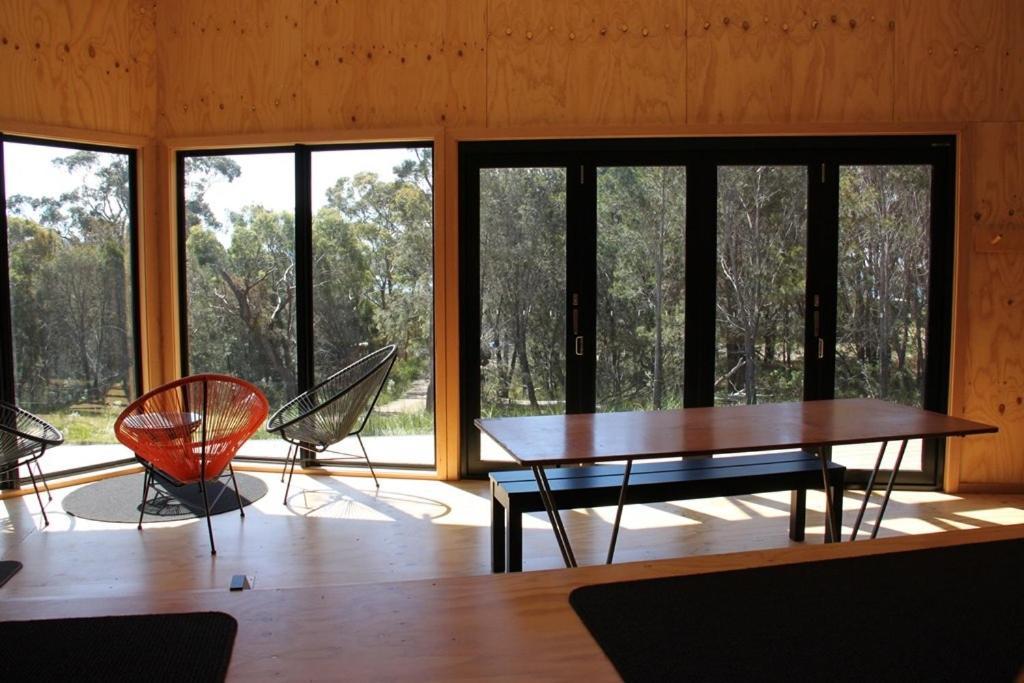 Bay Of Fires Eco Hut Off Grid Experience At Binalong Bayヴィラ エクステリア 写真